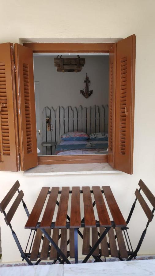 Helena'S Rooms Kassiopi Exterior foto