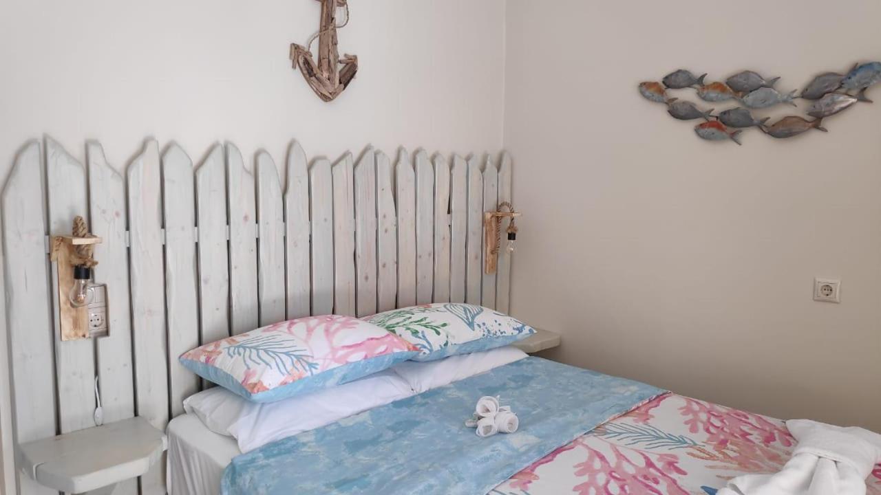 Helena'S Rooms Kassiopi Exterior foto